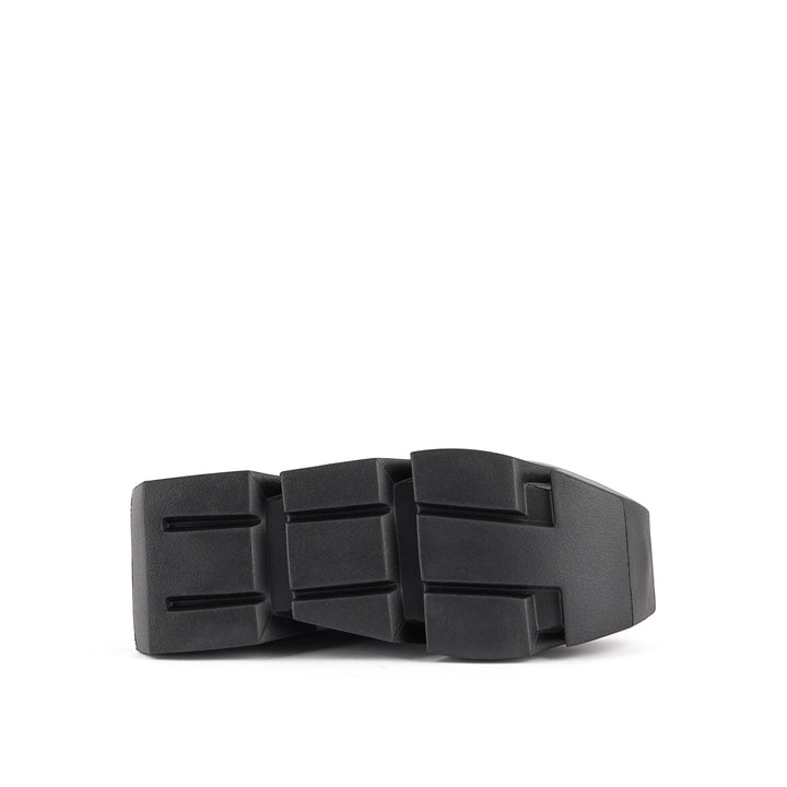 bull puffy sneaker black ii 6 bottom