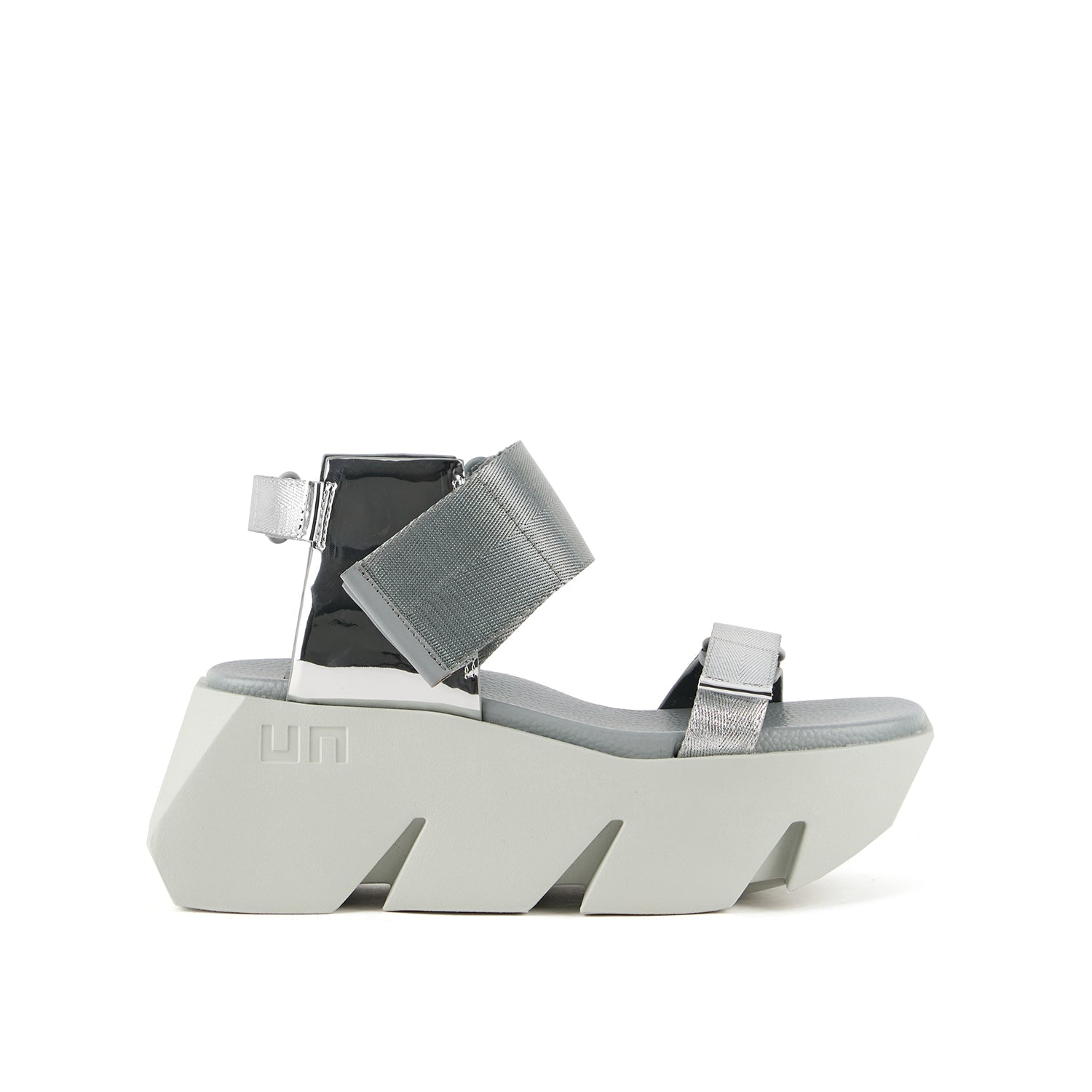 Bull Run – United Nude