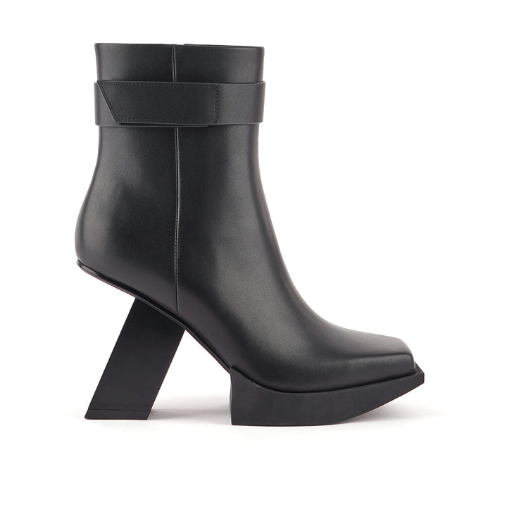 construct bootie hi black 1 outside