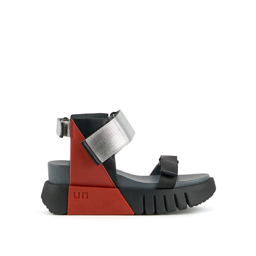 delta run black agate 1 outside