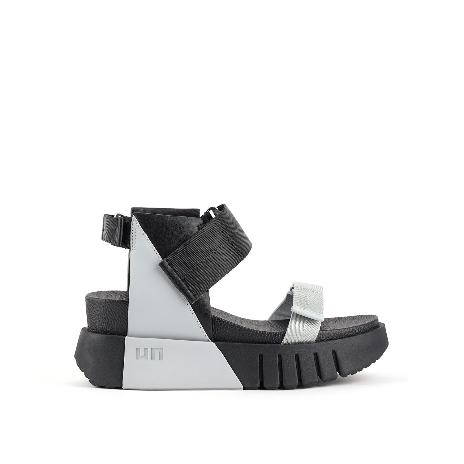 Delta Run – United Nude