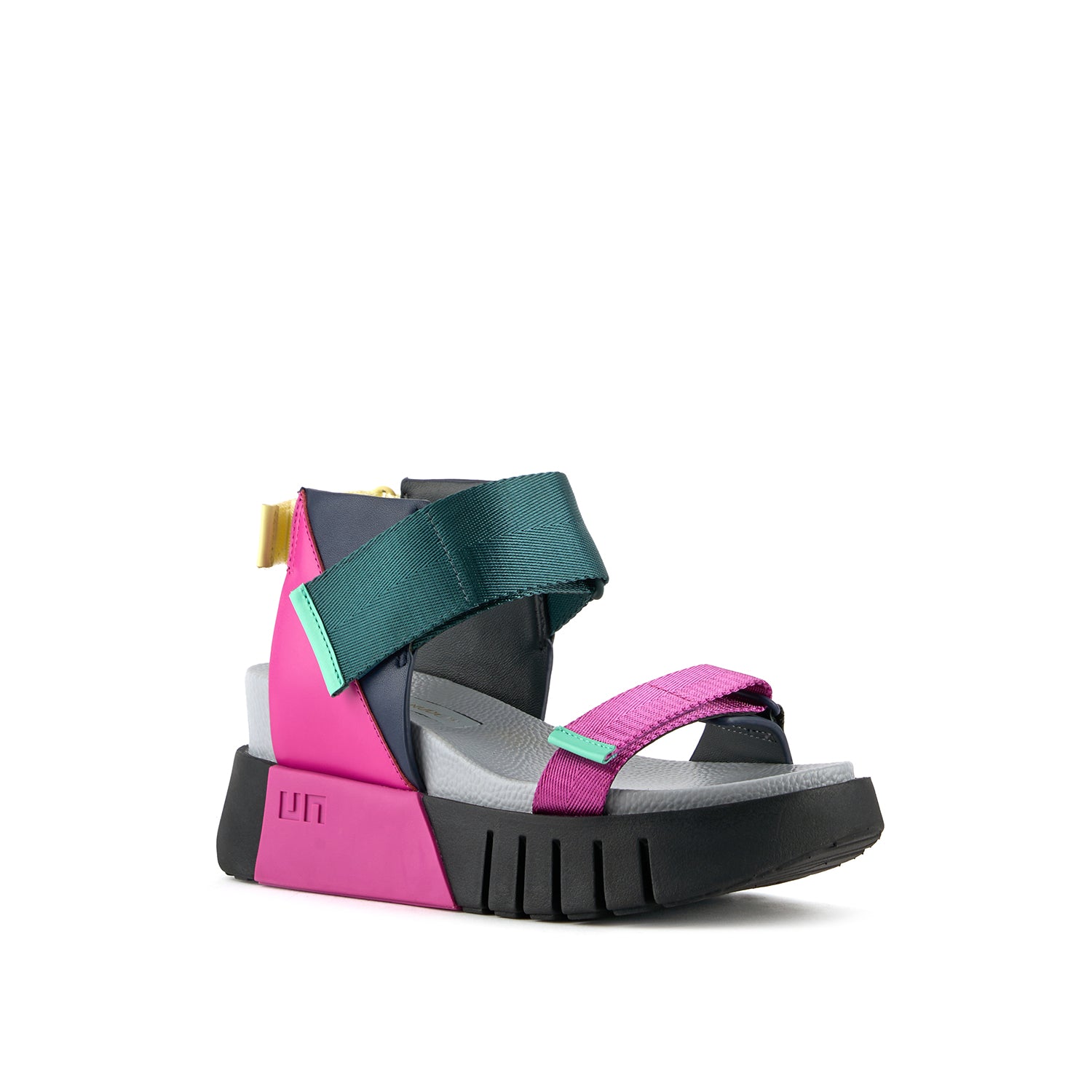 Delta Run – United Nude
