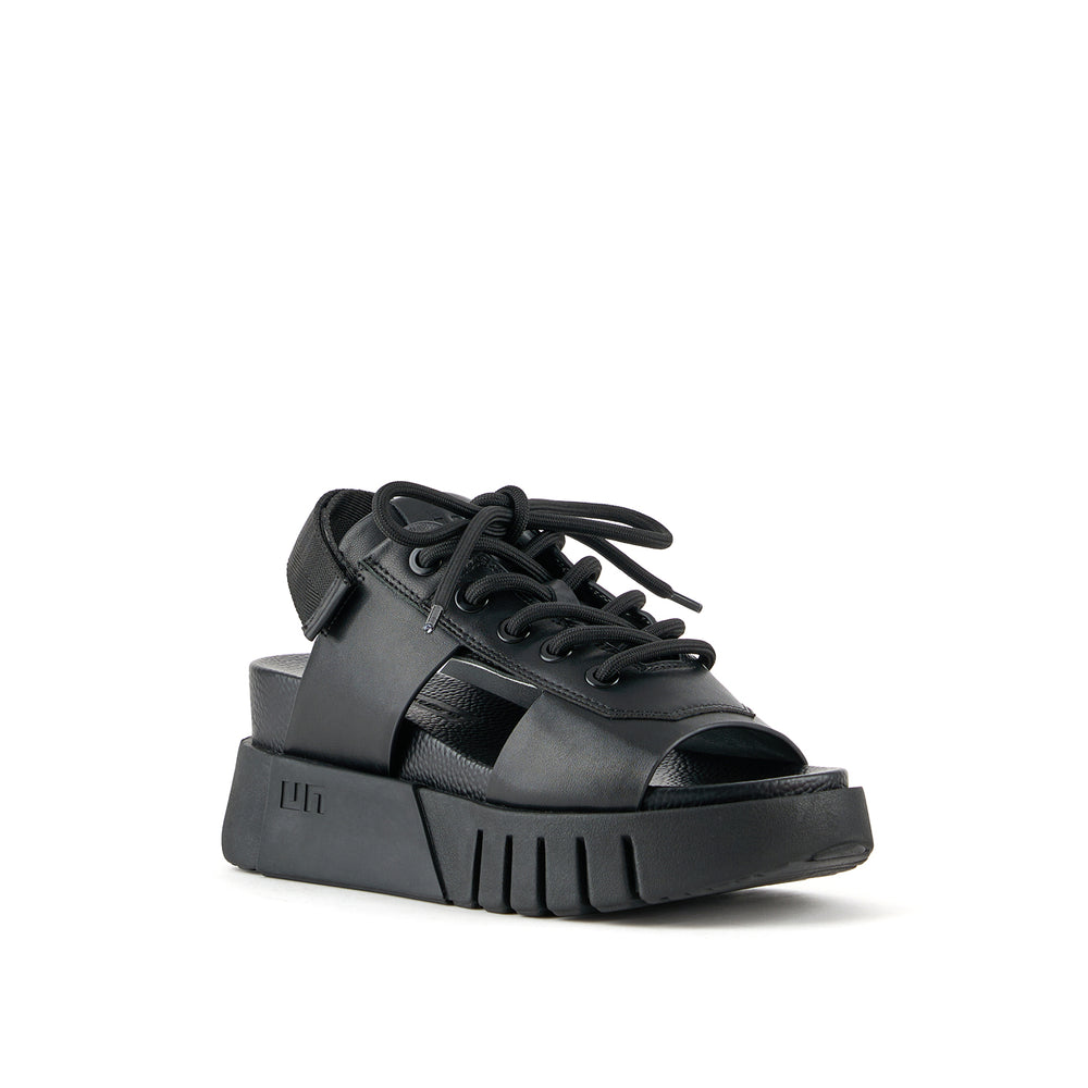 delta sporty ii black 2 angle out