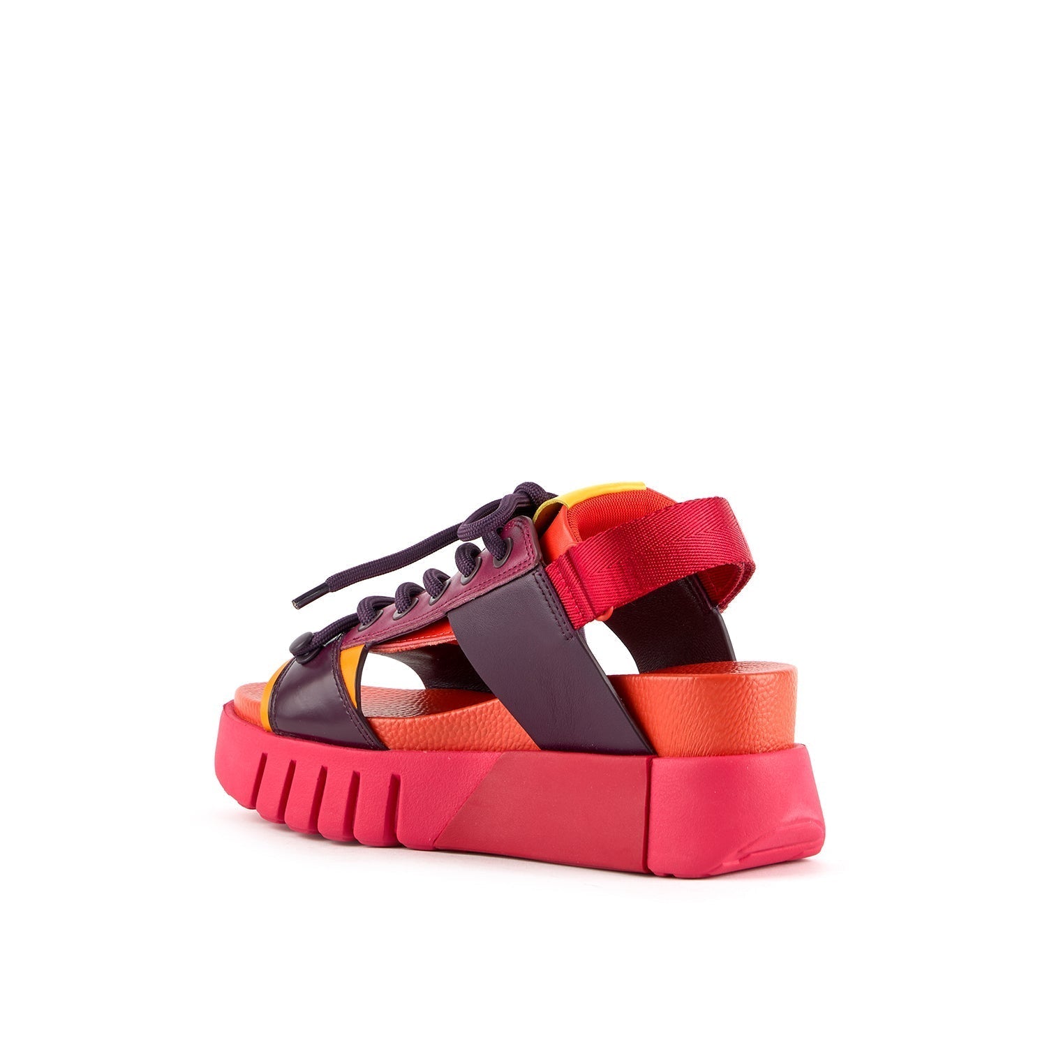 Delta Sporty United Nude