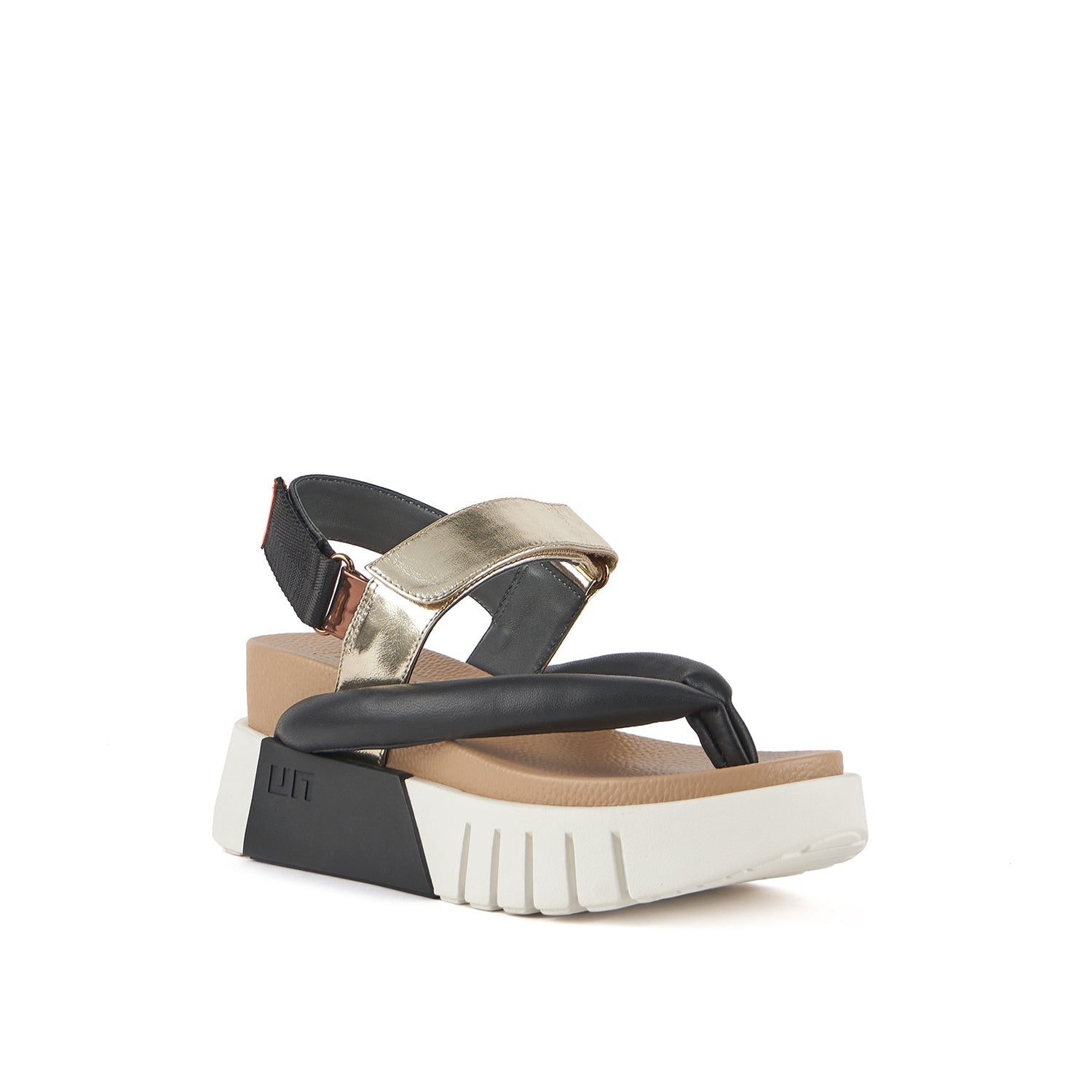 Delta Tong – United Nude