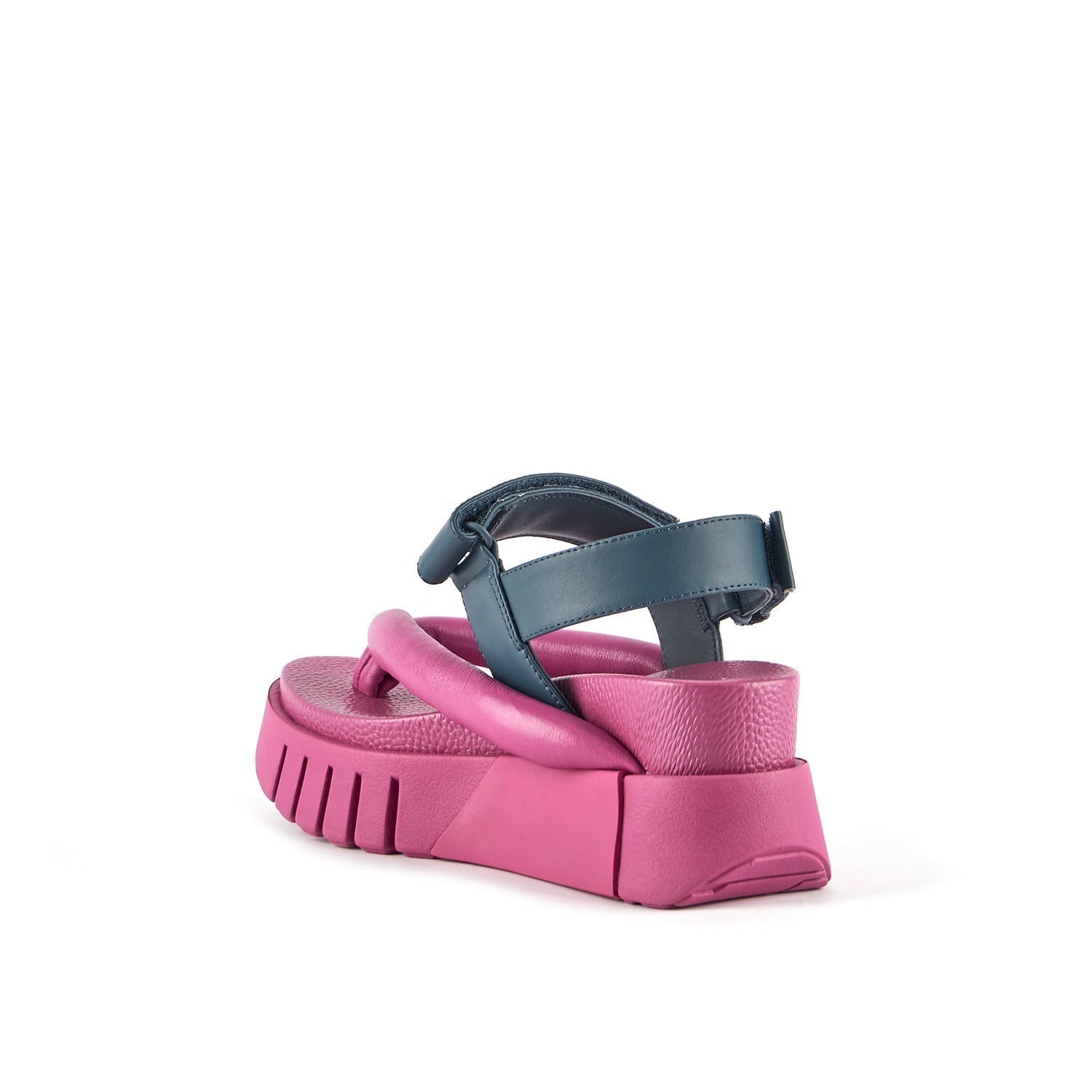 Delta Run – United Nude