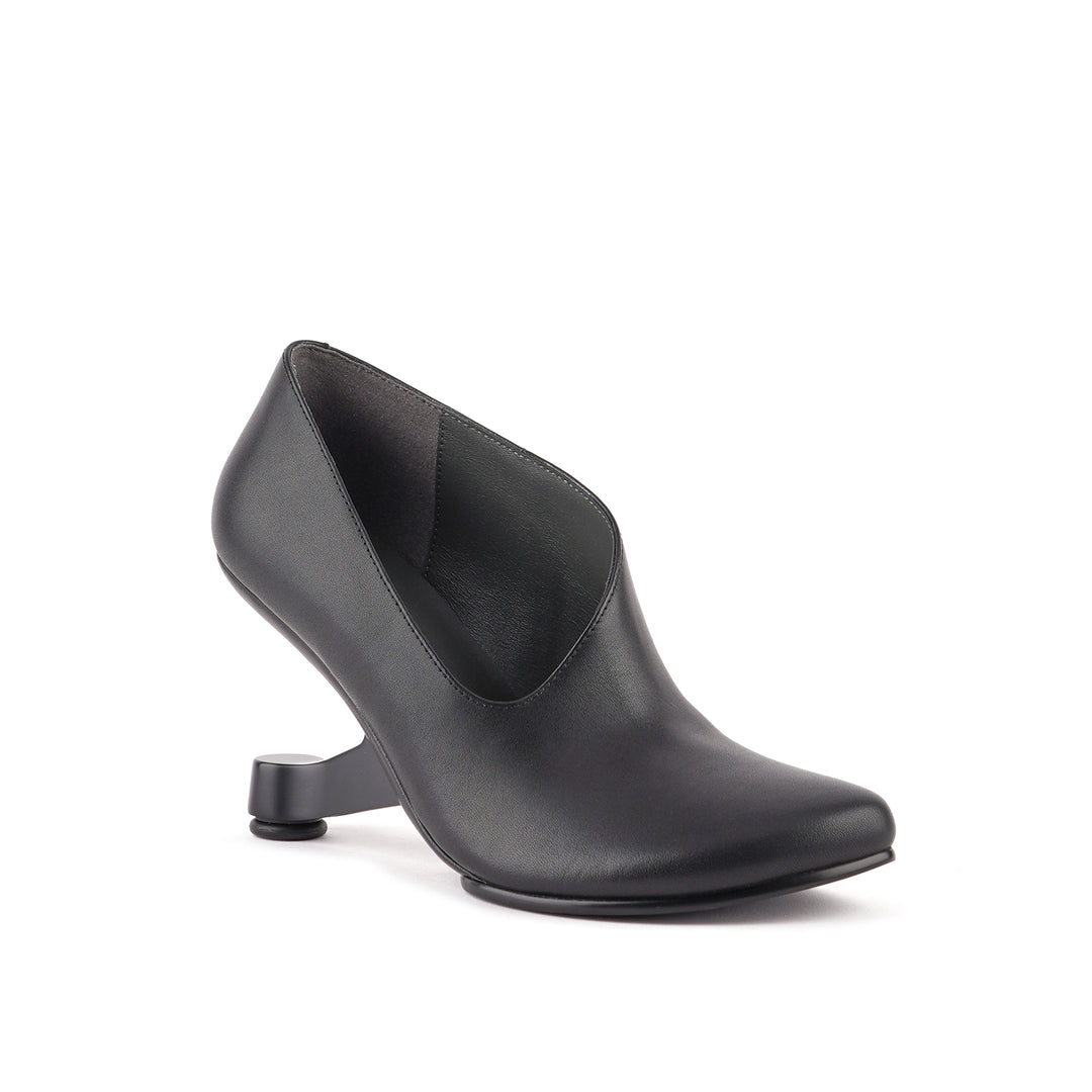 eamz ella black 2 angle out