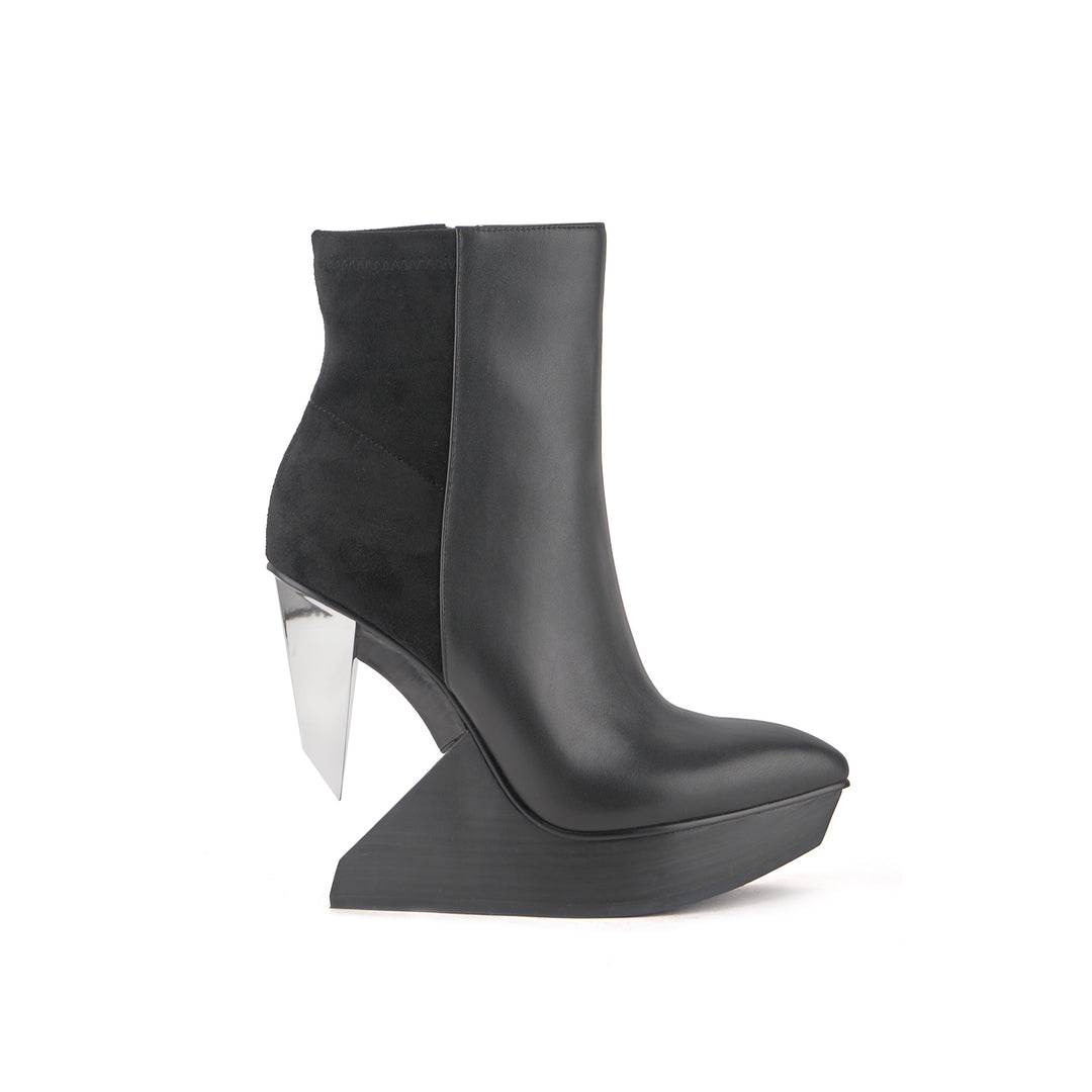 edge bootie black silver 1 outside view