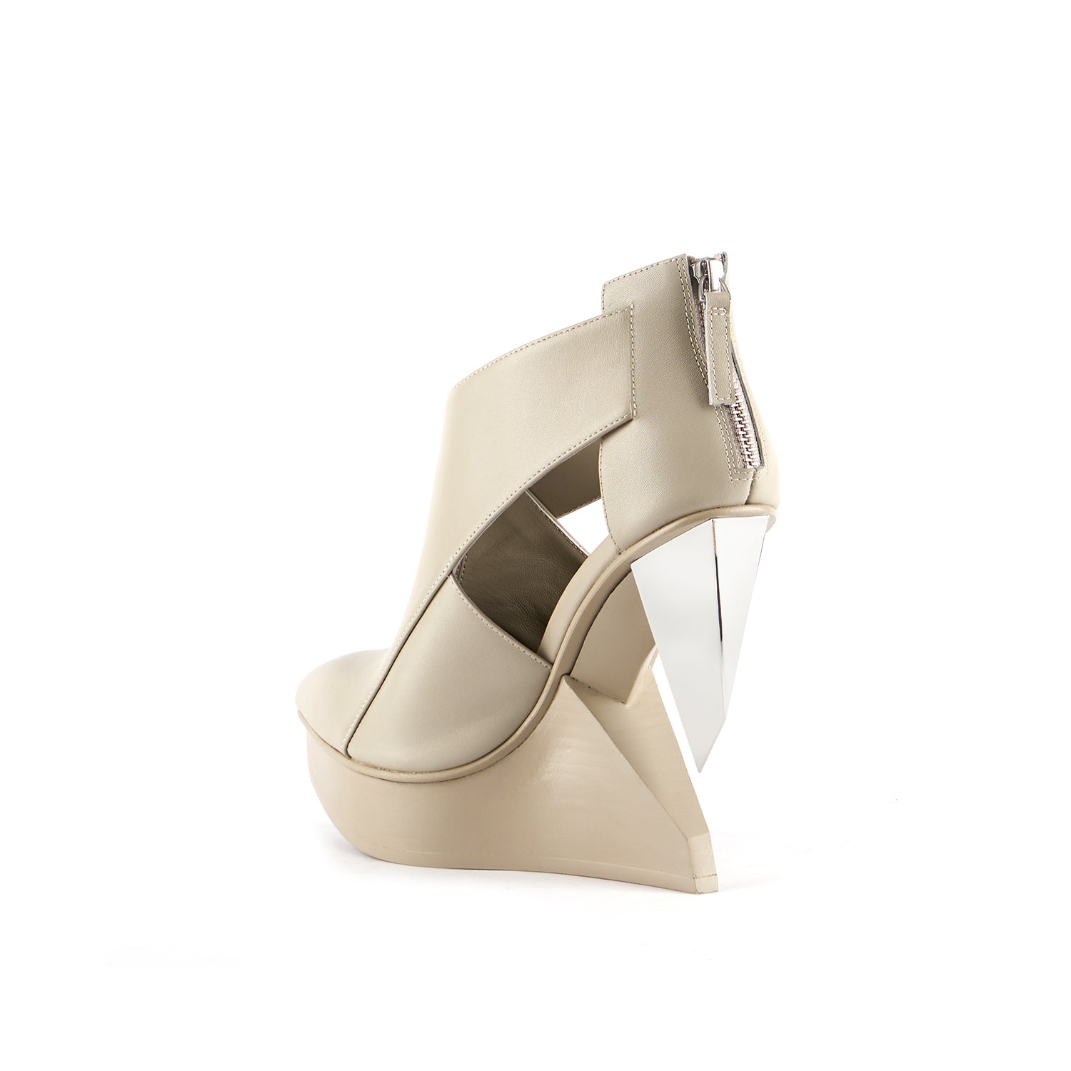 Edge X – United Nude