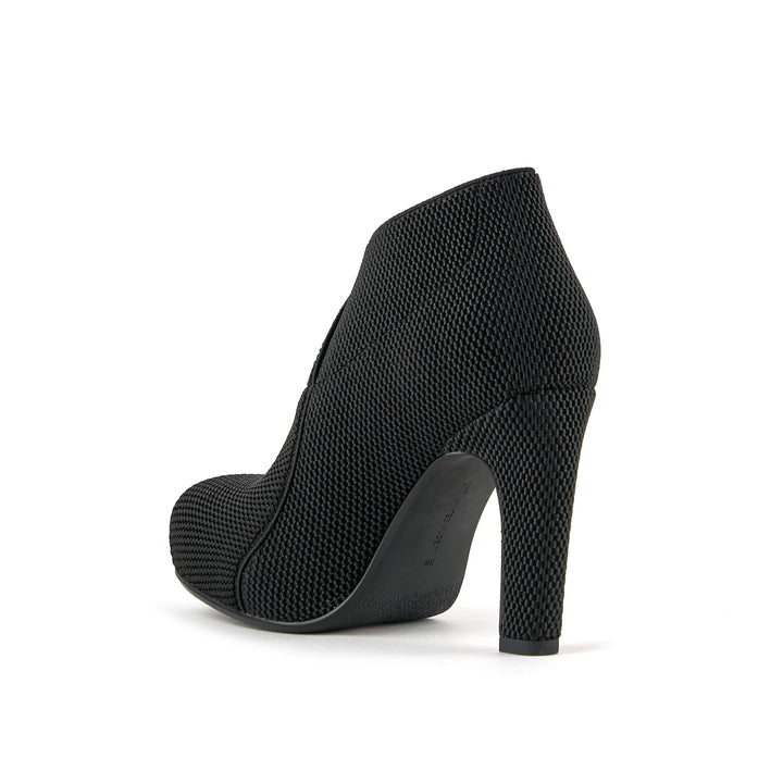 fold hi ii black ii 4 angle in view