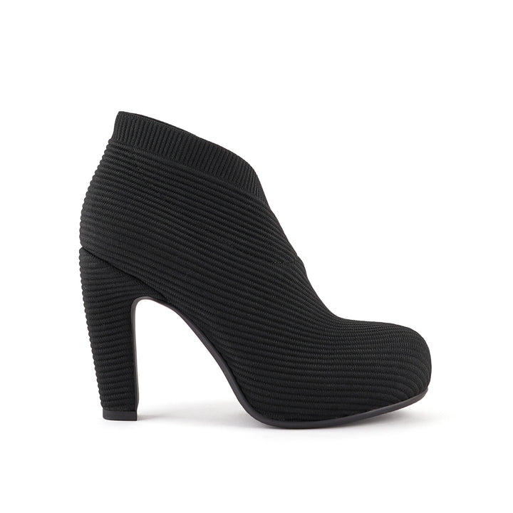 fold hi ii black knit ii 1 outside