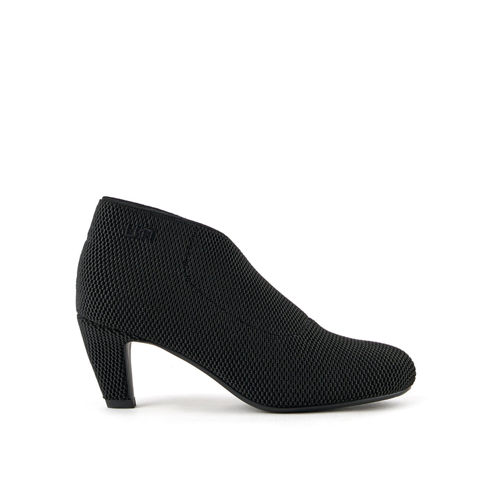 fold mid black ii 1 outside view