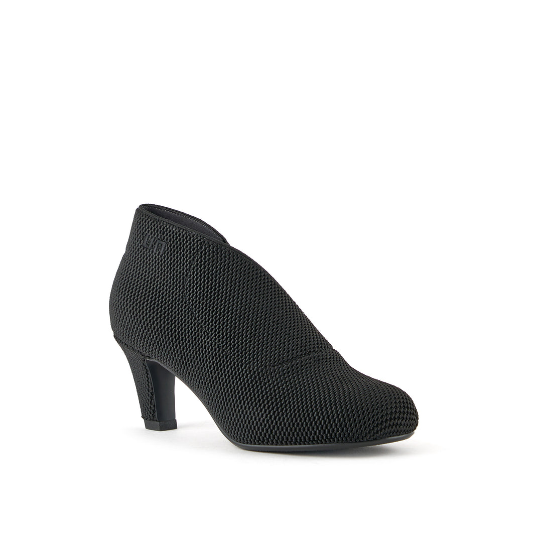 fold mid black ii 2 angle out view