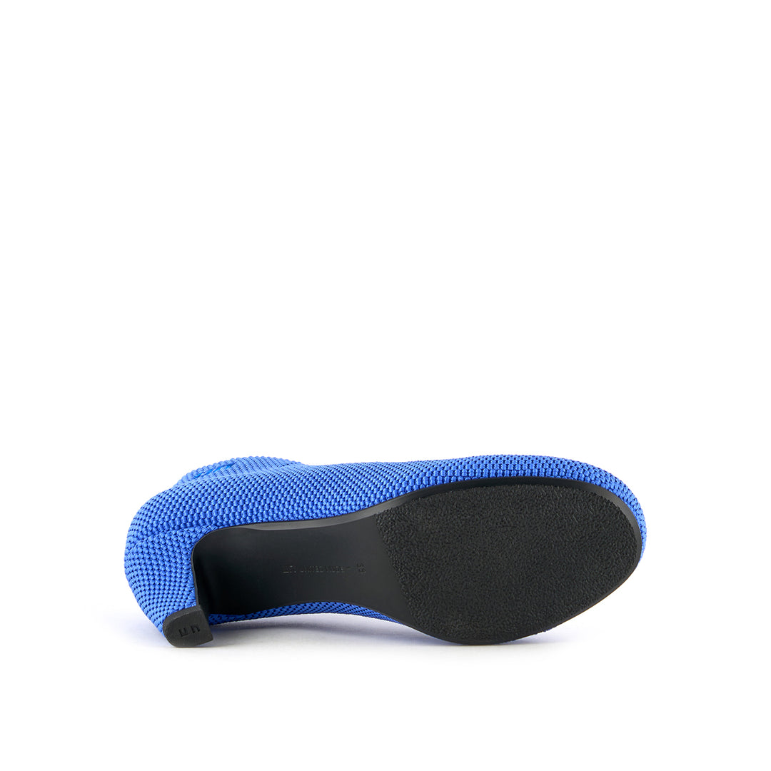fold mid dazzling blue 6 bottom view