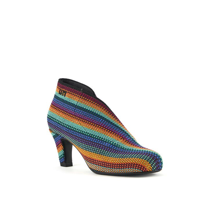 fold mid electric rainbow 2 angle out view