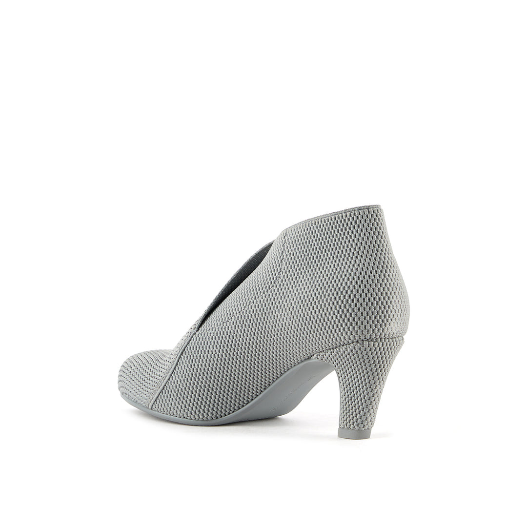 fold mid grey 4 angle in view