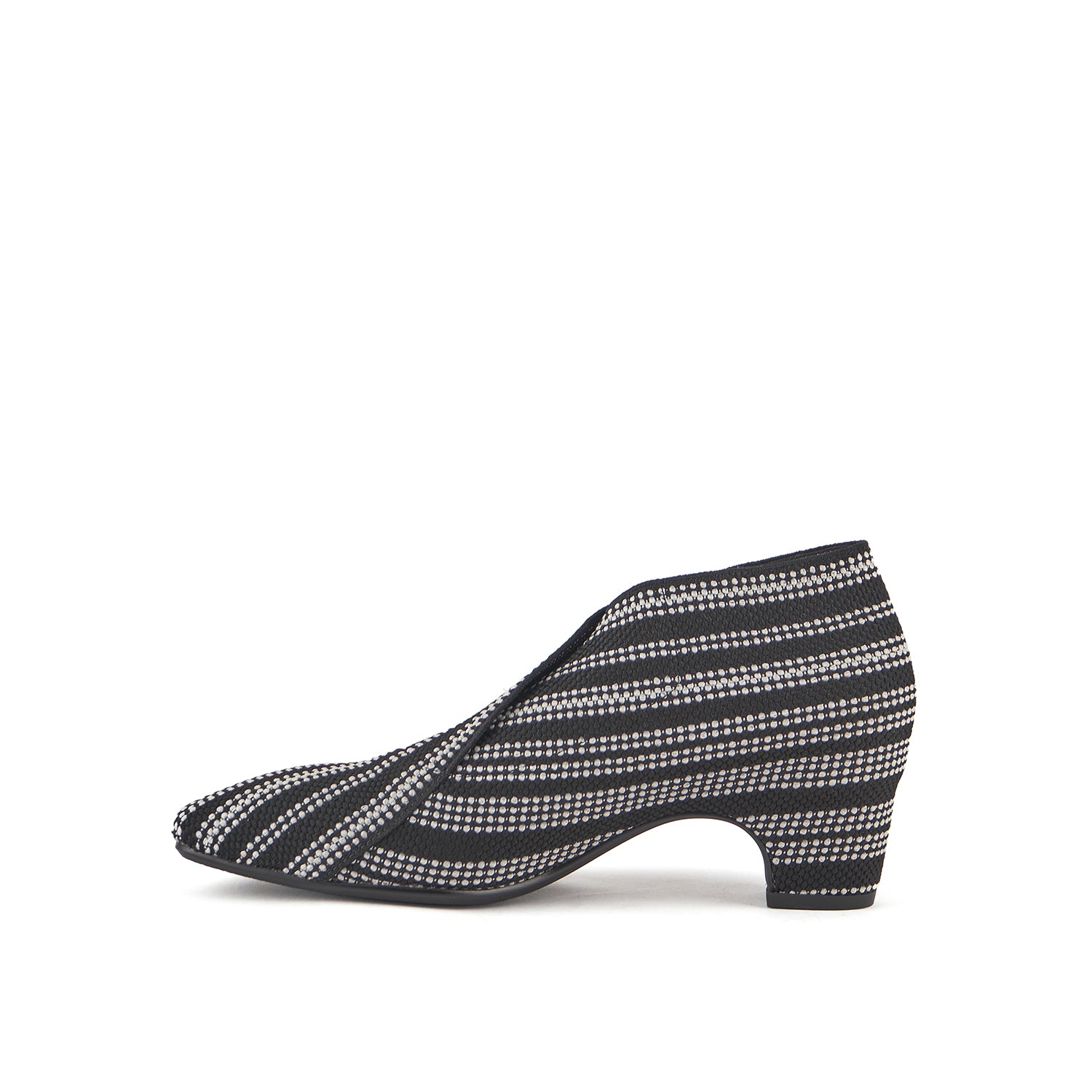 Fold Sense II – United Nude