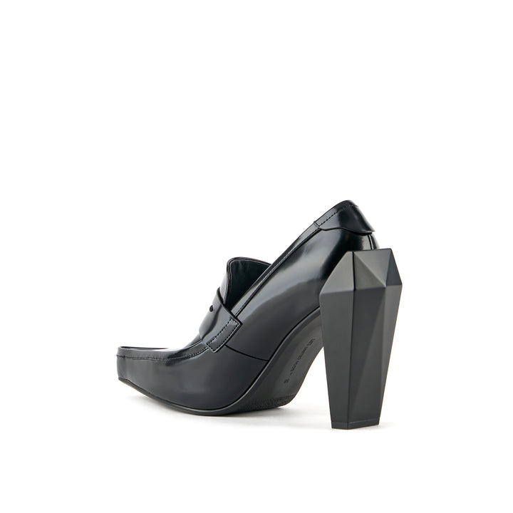gem loafer hi black 4 angle in view