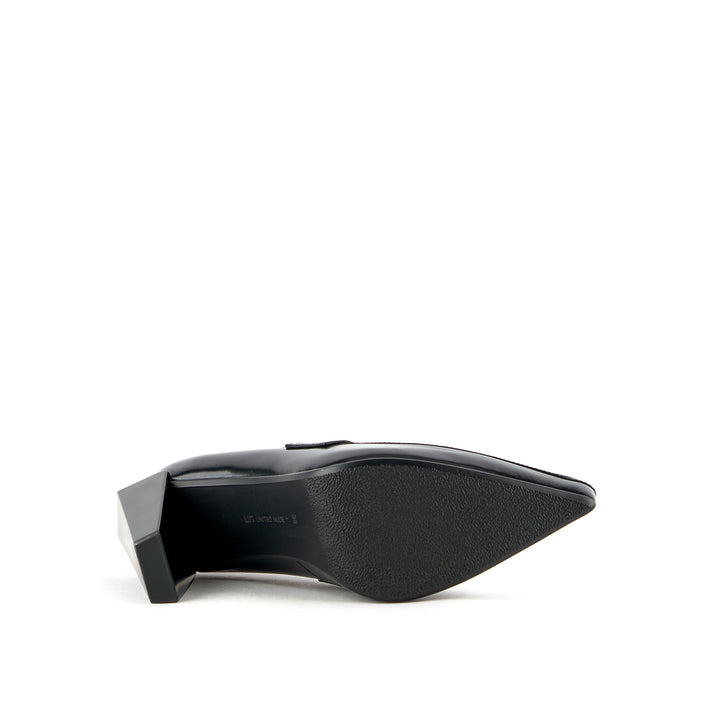 gem loafer hi black 6 bottom view