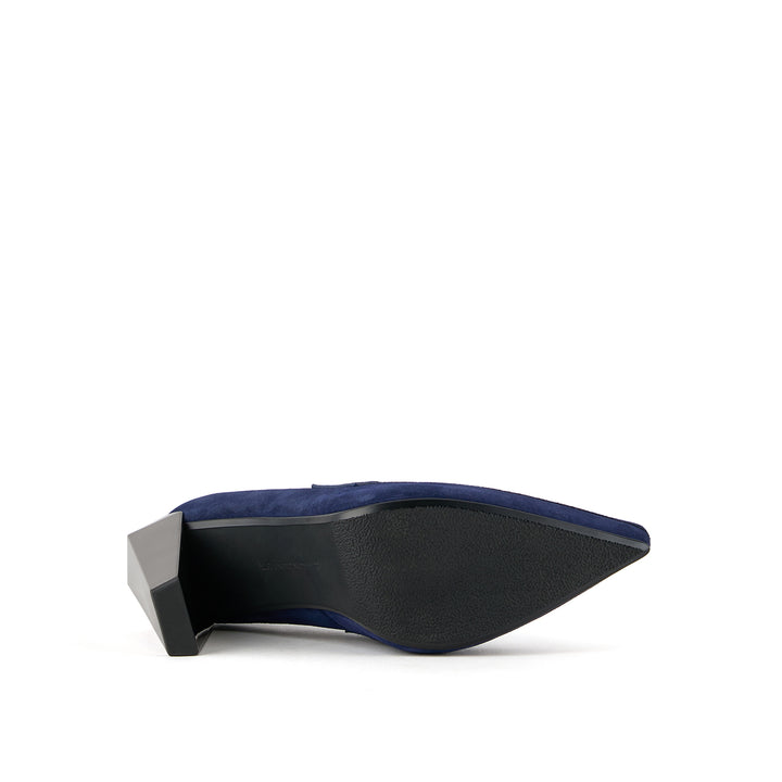 gem loafer hi midnight blue 6 bottom view