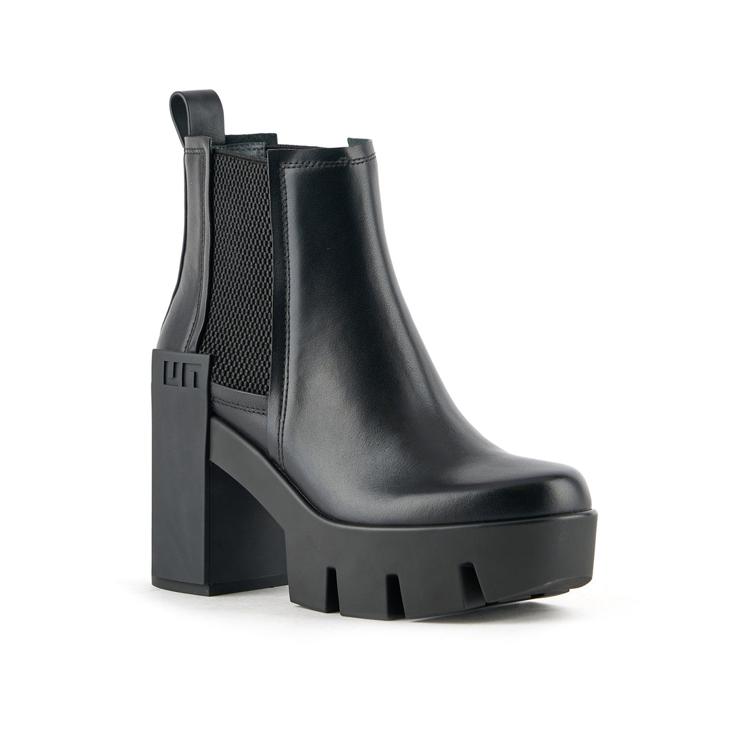grip chelsea mid iv black 2 angle out view