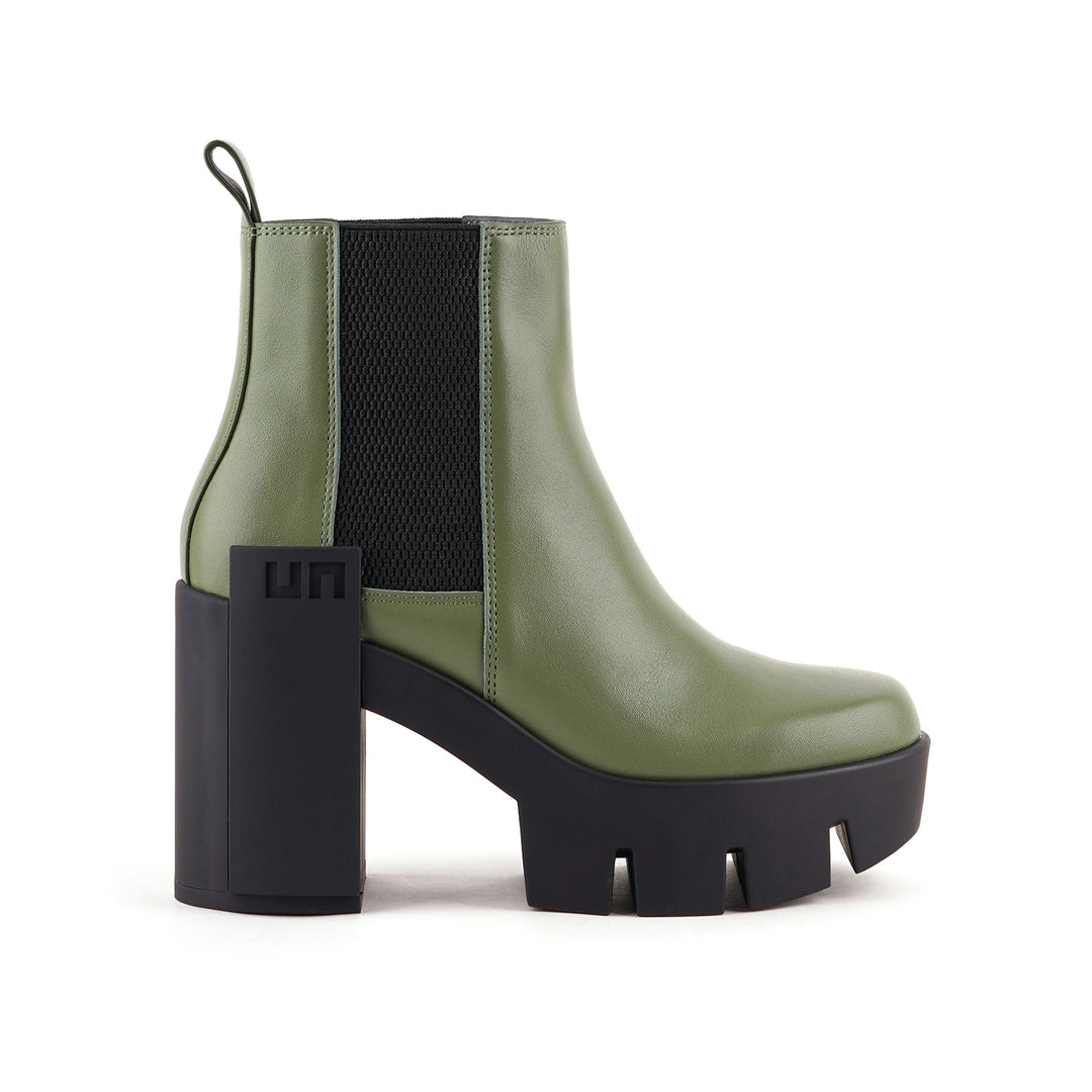 grip chelsea mid v combat 1 outside