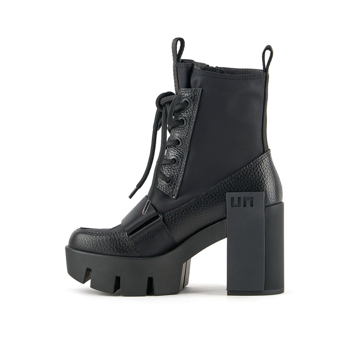 grip combat mid black 3 inside view