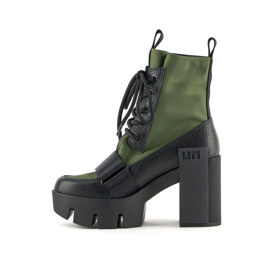 grip combat mid combat 3 inside view