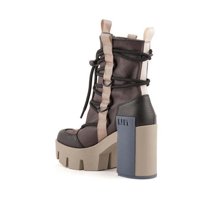 grip desert mid stone mix 4 angle in