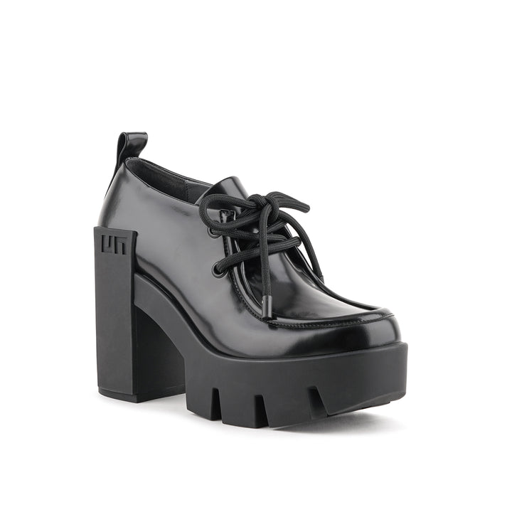 grip moc mid black ii 2 angle out
