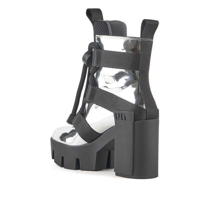 grip nomad mid ii silver 4 angle in view