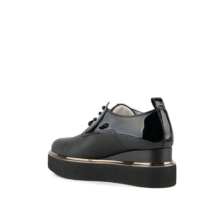 juko black ii 4 angle in view