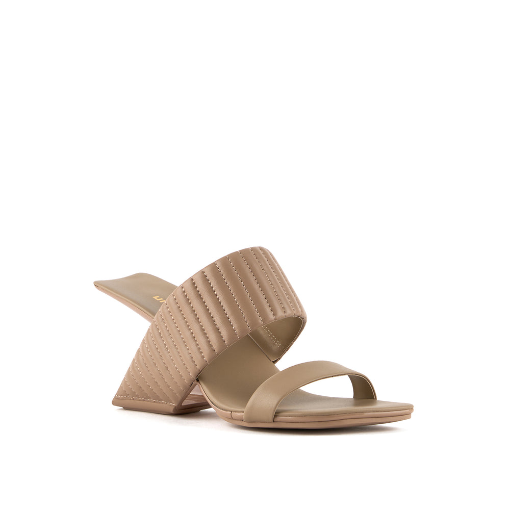 loop hi timeless taupe puffier 2 angle out