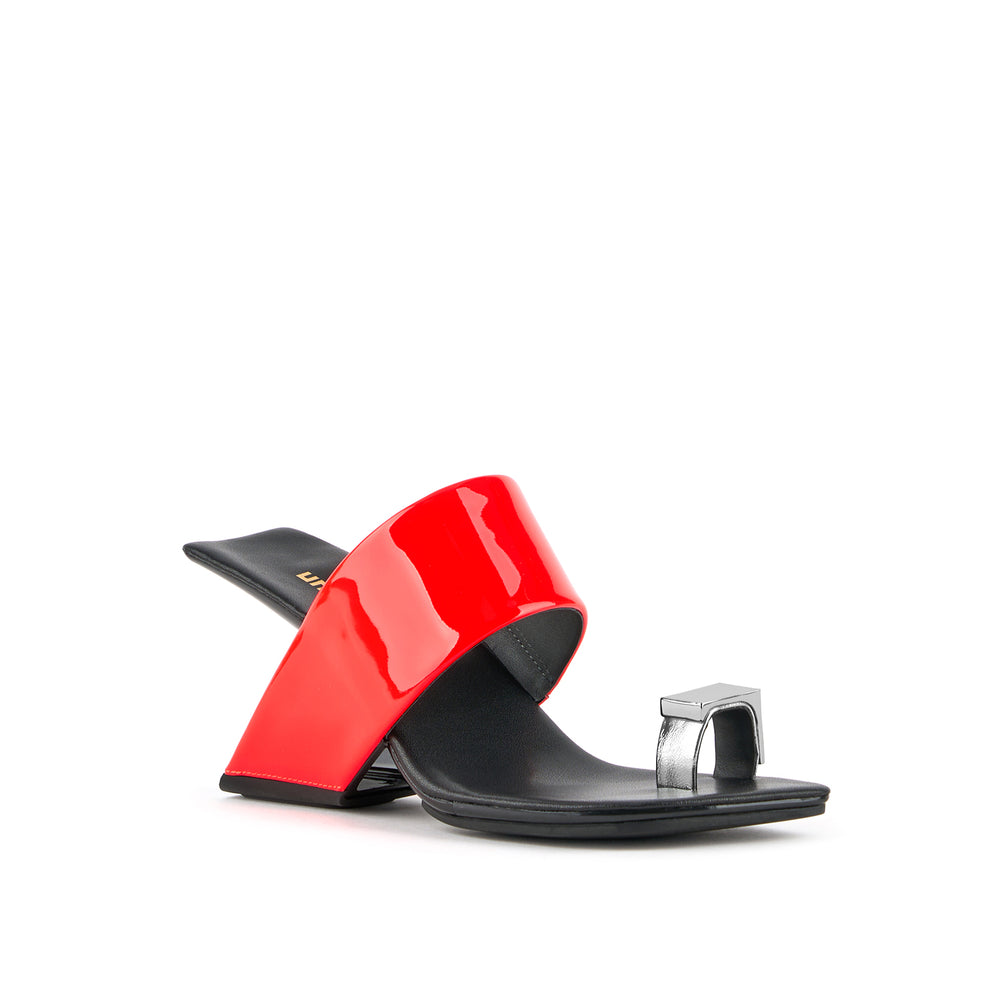 loop toe hi cube ring fluo red 2 angle out