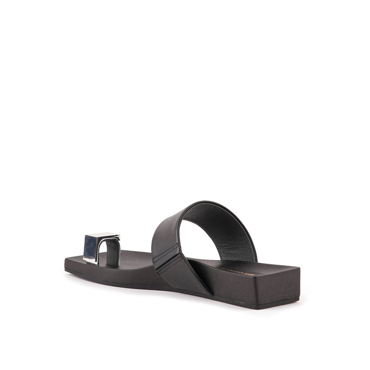 loop toe lo cube ring black 4 angle in