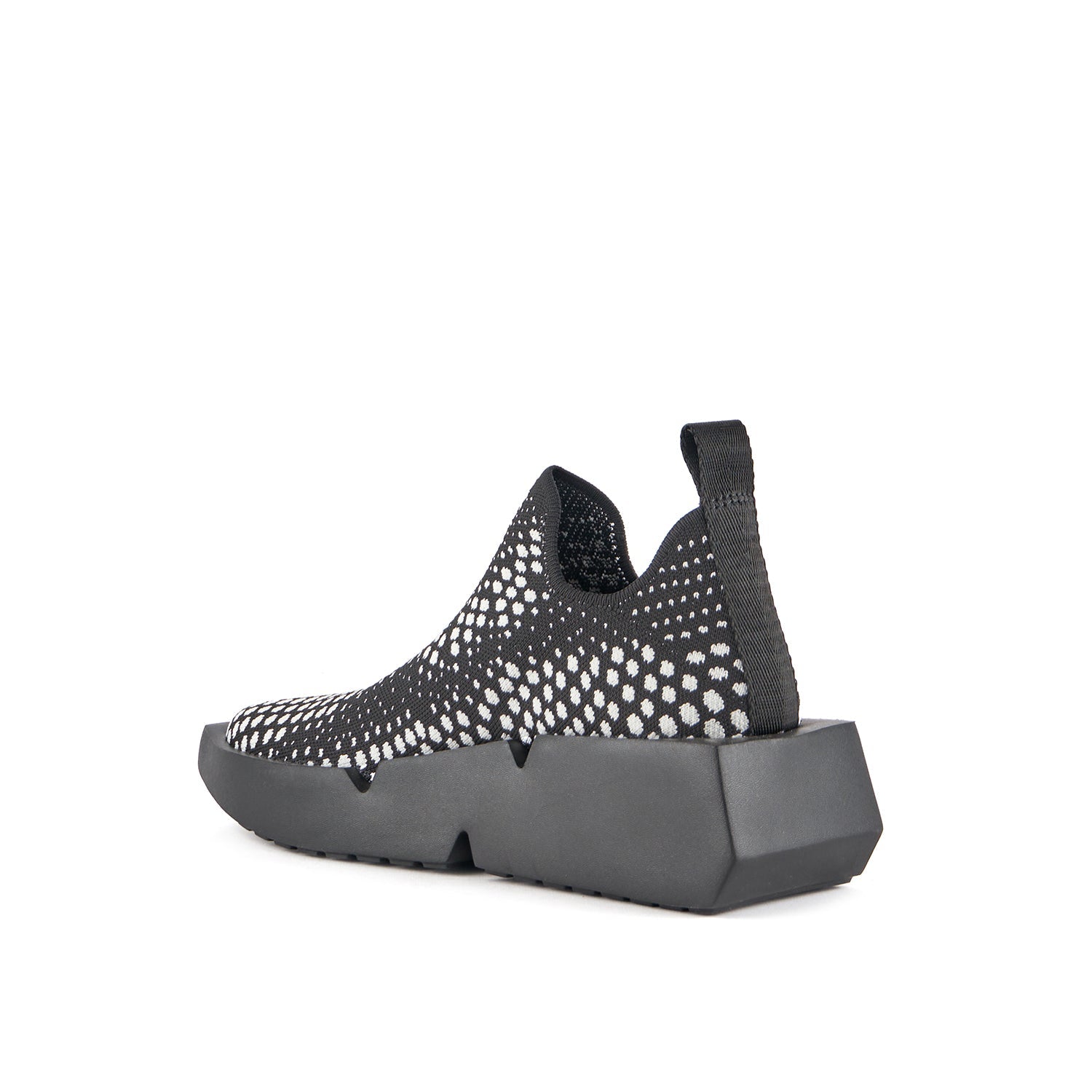 Mega Fab – United Nude