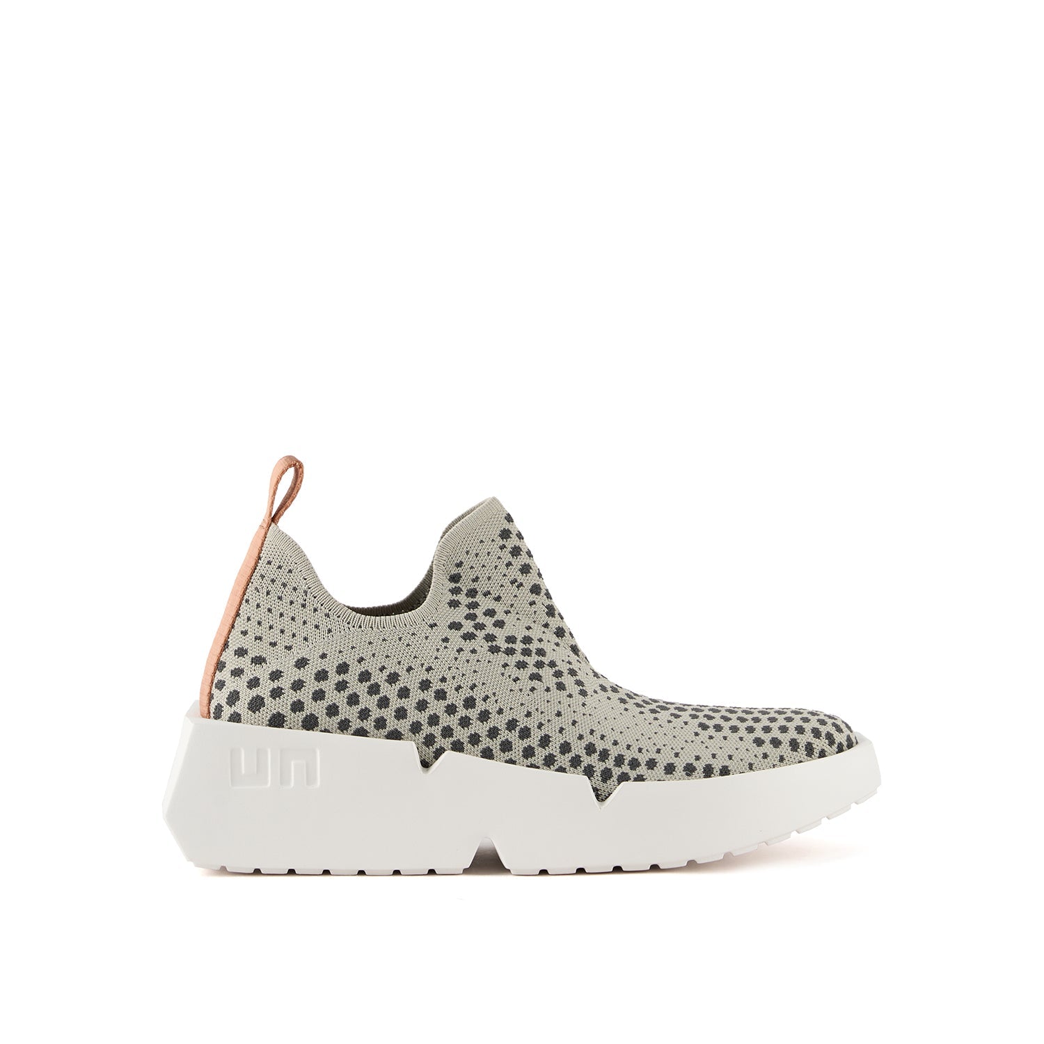 Mega Fab – United Nude