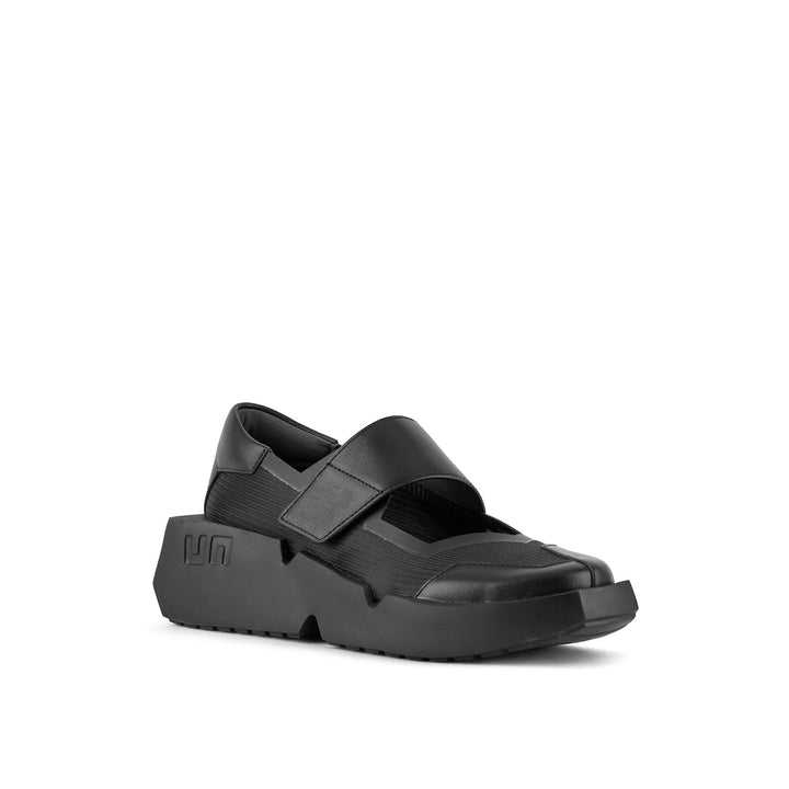 mega robot jane black 2 angle out