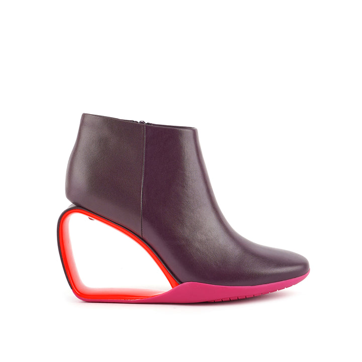 mobius ankle bootie hi cherry mix 1 outside