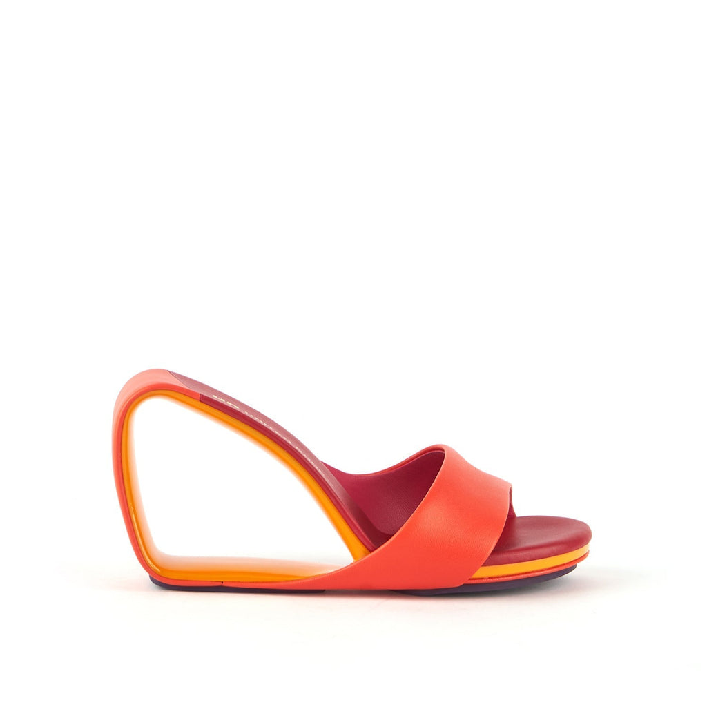 Mobius Hi – United Nude
