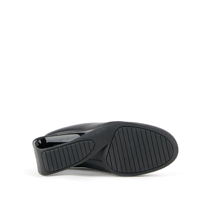 mobius mule hi black 6 bottom view