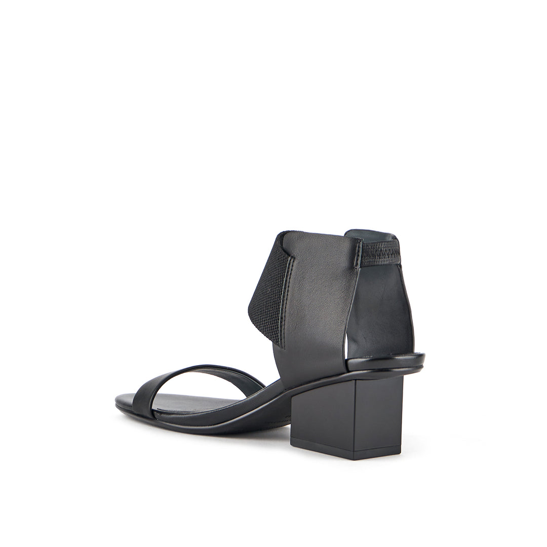 raila mid black ii 4 angle in