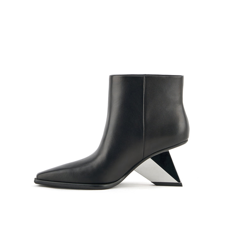 rockit pull on bootie black 3 inside view