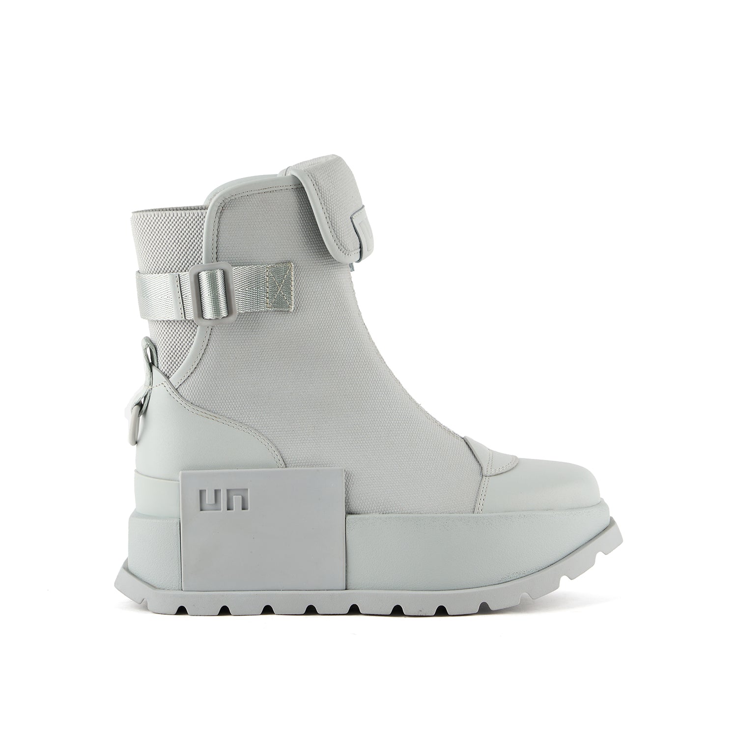 Roko Ker – United Nude