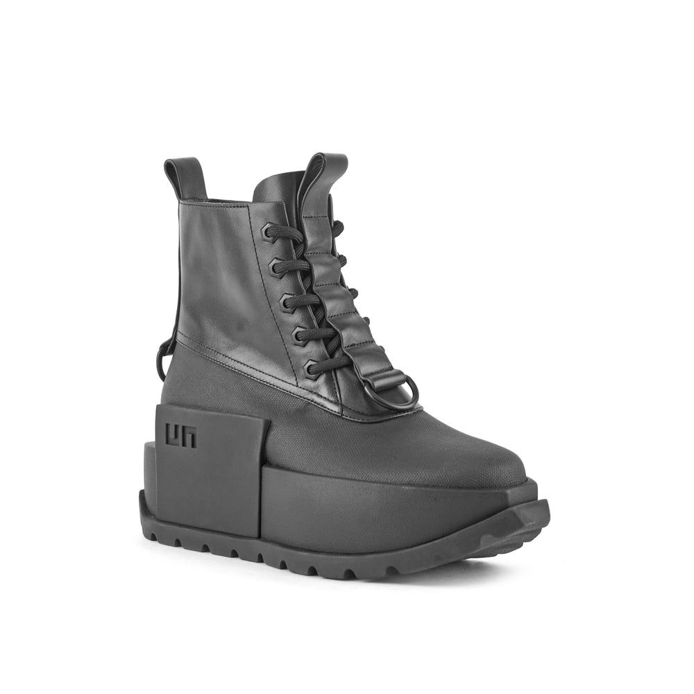 roko patrol boot black 2 angle out view