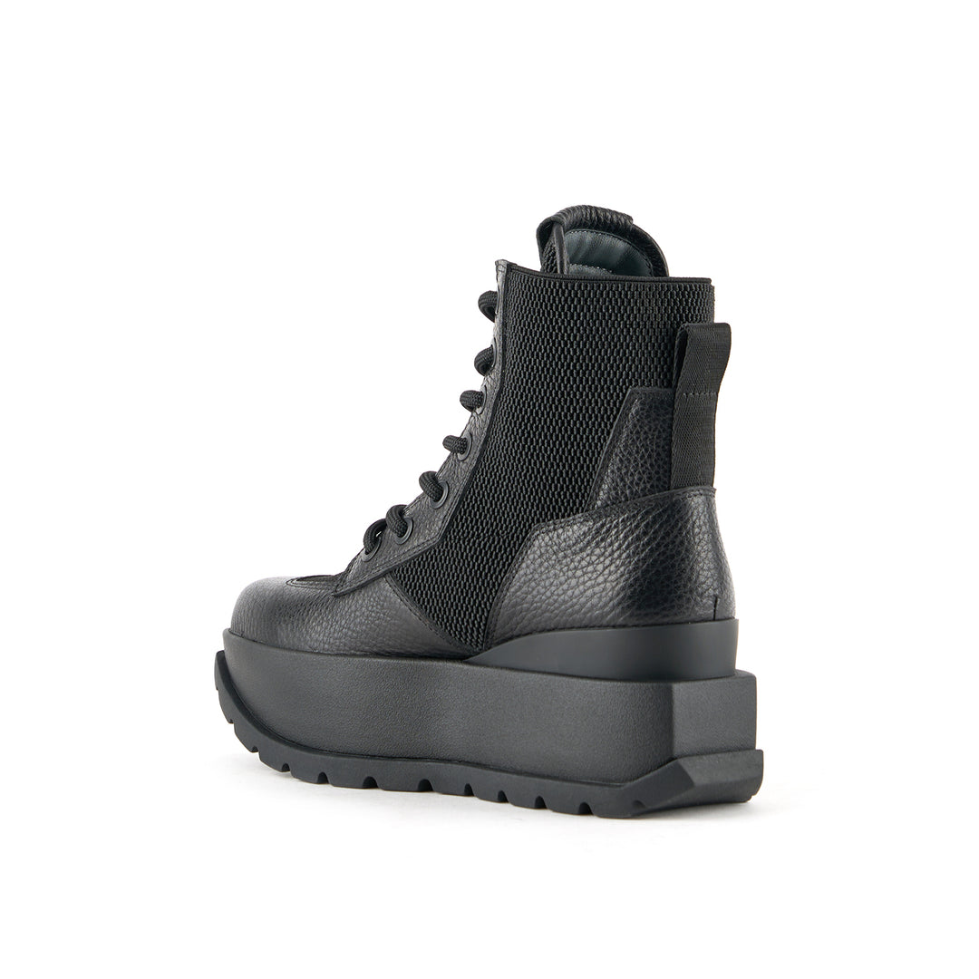 roko trooper black 4 angle in view