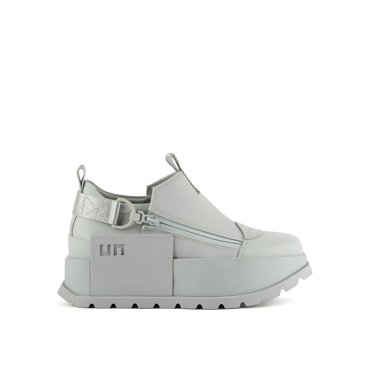 Roko Zar – United Nude