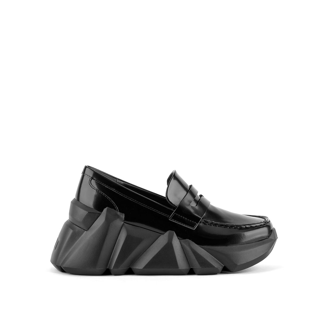 space kick loafer black 1 outside view