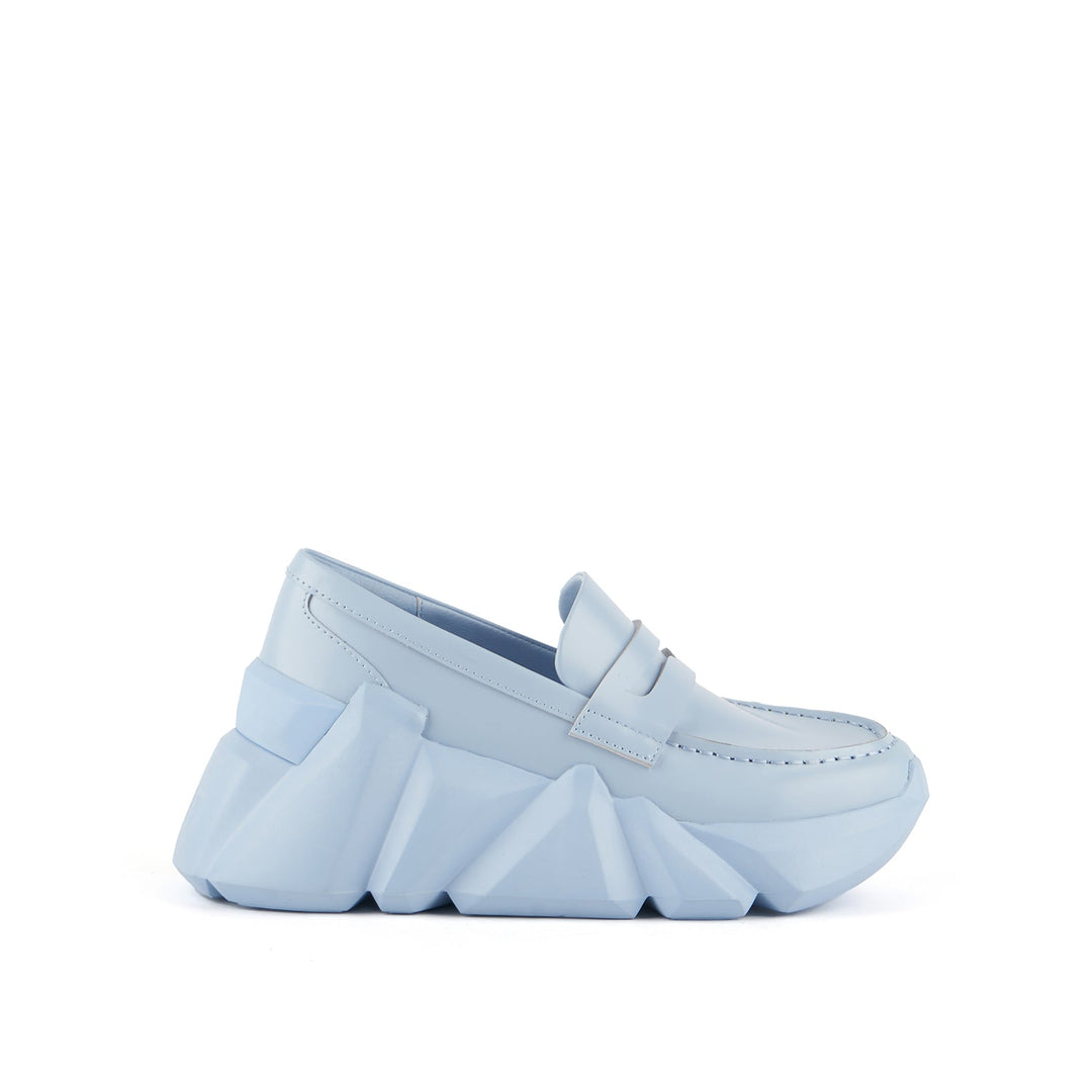 space kick loafer skyway 1 outside view