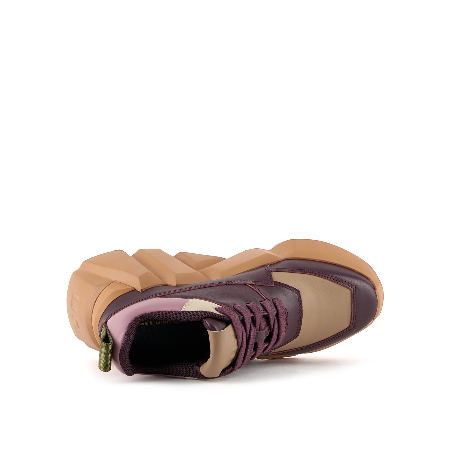 Space Kick Max – United Nude